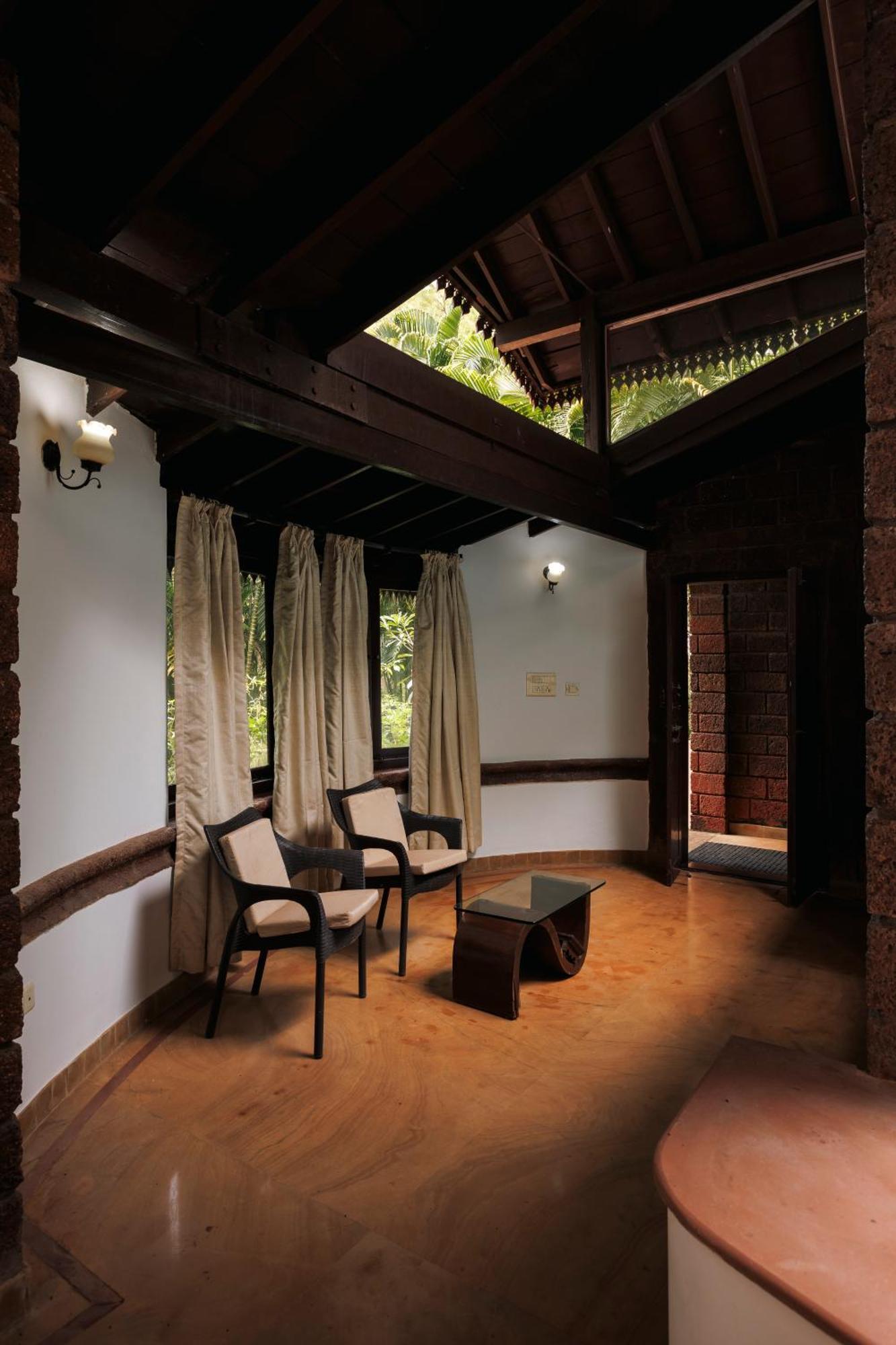 Sai Vishram Beach Resort Bainduru Buitenkant foto